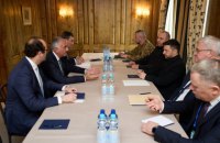 Зеленський зі спадкоємним принцом Ірану в екзилі засудили співпрацю Тегерану і Москви