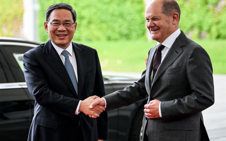 Шольц та китайський прем’єр Лі Цян обговорять війну в Україні