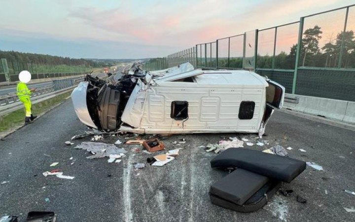 На кордоні між Польщею і Німеччиною розбився автобус з українцями