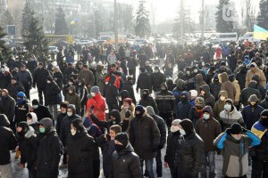 В Запорожье суд запретил митинговать у здания ОГА