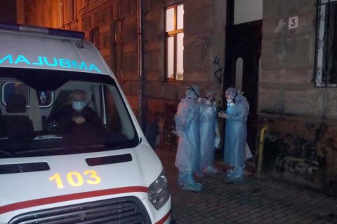 Во Львове с подозрением на коронавирус госпитализировали 6 человек за час  