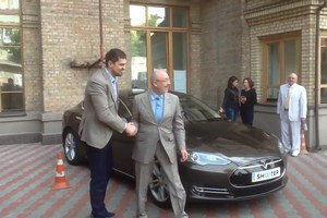Секретариат Киевсовета пересядет на электромобили