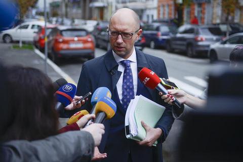 Яценюк: Ініціатива сенаторів США - новий рівень санкційної політики