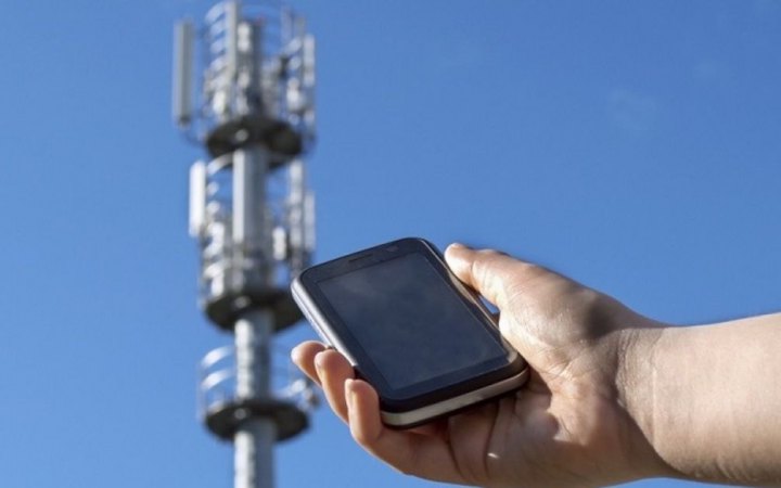 ​Влада Чернігівщини пояснила, чому в області не працюють базові станції мобільного зв'язку