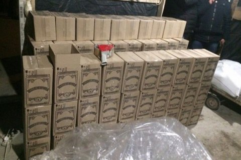 В Броварах изъяли более 4,4 тыс. литров поддельной "элитной" водки
