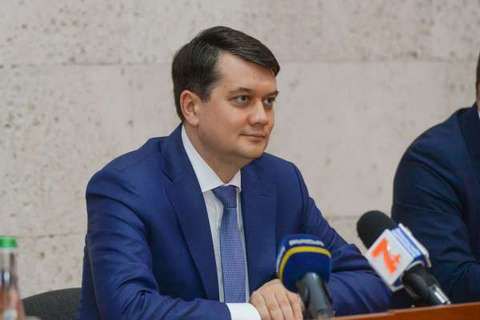 Разумков исключает рассмотрение законопроекта об олигархах на следующей неделе