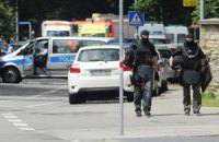 У Німеччині злочинець захопив чотирьох заручників