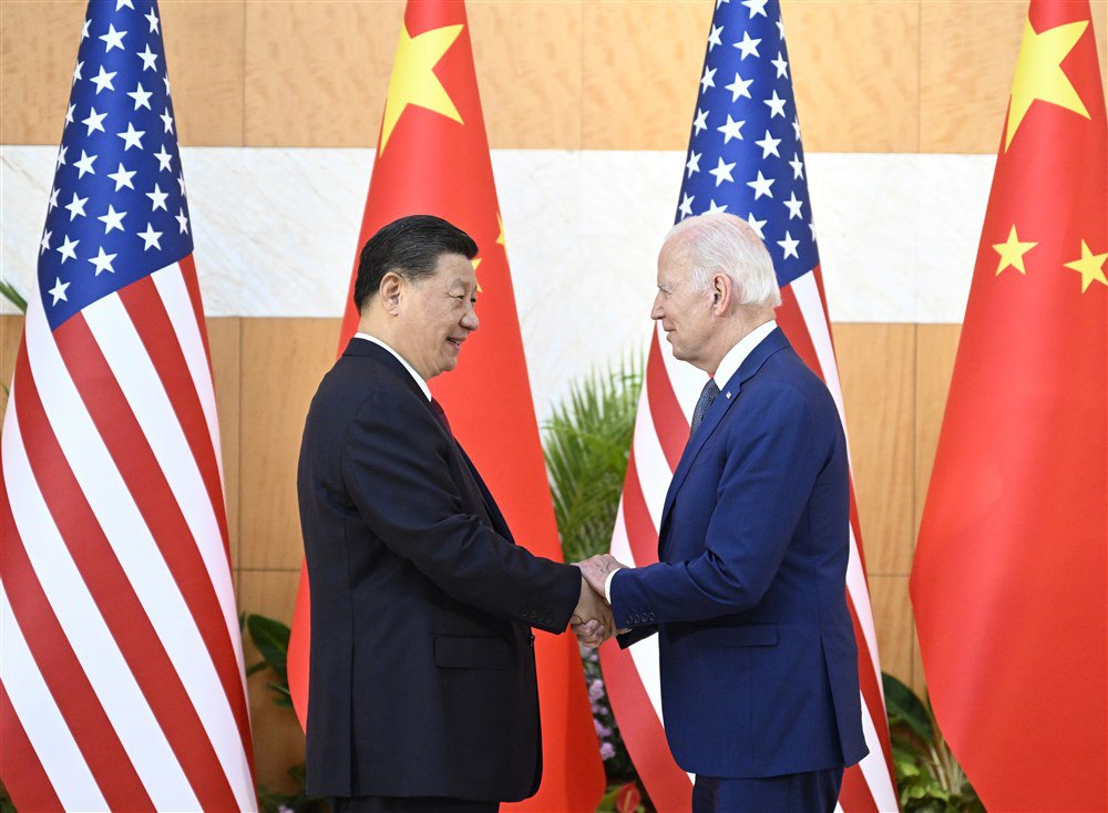 Зустріч лідера Китаю Сі Цзіньпіна та президента США Джо Байдена за день до саміту G20 на Балі, Індонезія, 14 листопада 2022 р.