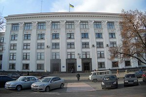 Луганскую ОГА закрыли и опечатали