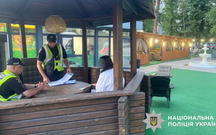 Поліція Київщини притягнула до відповідальності адміністраторку ресторану за російську музику