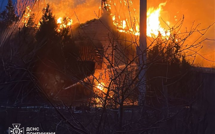 ДСНС: на Донеччині за добу ліквідували 6 пожеж, 4 з яких спричинені обстрілами РФ