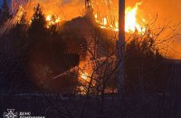 ДСНС: на Донеччині за добу ліквідували 6 пожеж, 4 з яких спричинені обстрілами РФ
