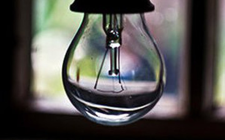 Удар по об'єкту енергетики в Херсонській області: мешканців закликали бути готовими до тривалої відсутності світла