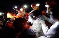 В Китае спасли 19 шахтеров после недельного пребывания в затопленной шахте