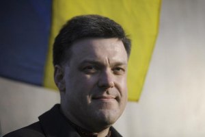Олег Тягнибок нарешті проголосував