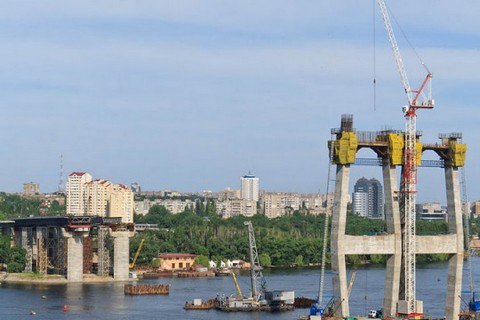 Кабмин объявил о возобновлении строительства моста через Днепр в Запорожье
