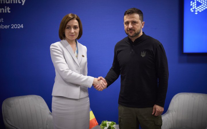 Зеленський обговорив із президенткою Молдови посилення двосторонньої співпраці 