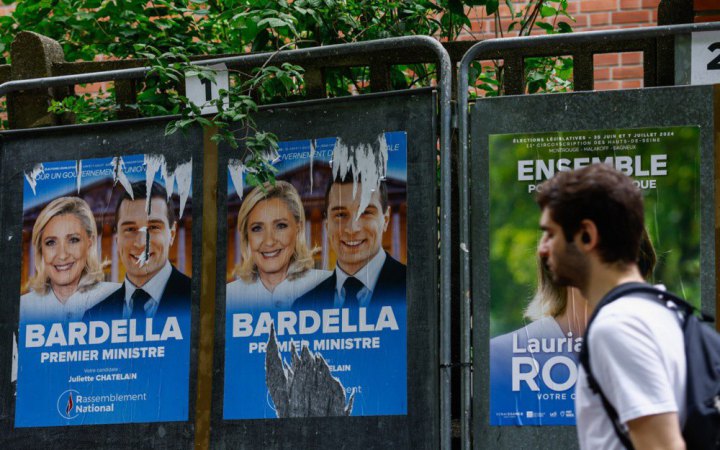 Французькі партії хочуть заблокувати ультраправих. З виборів знялися 190 кандидатів