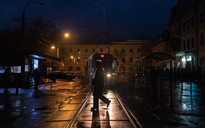 "Укренерго": завтра в усіх регіонах України будуть відключення світла