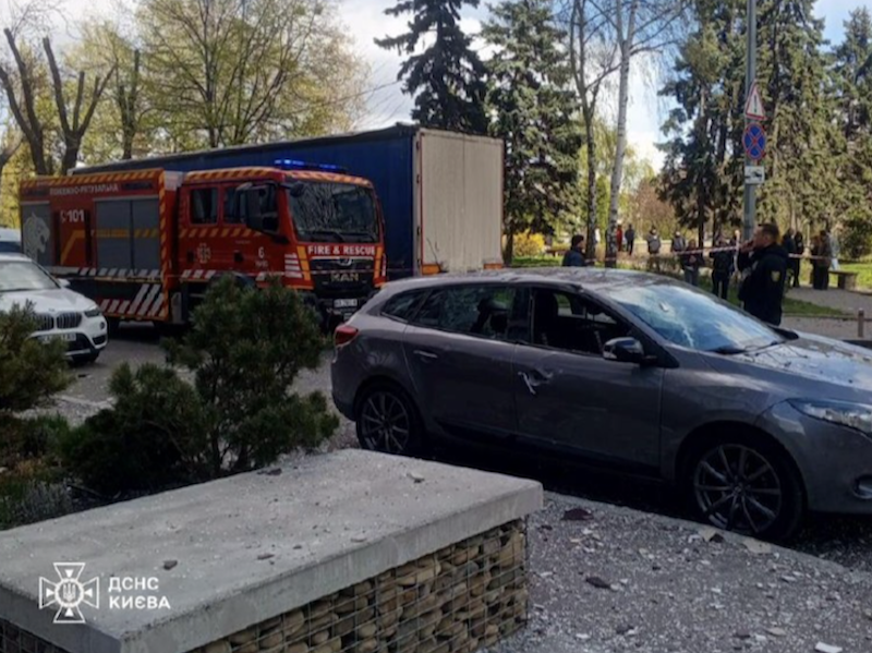 Падіння уламків у Києві 