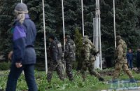 Боевики ДНР под видом мирных жителей пытаются покинуть зону АТО