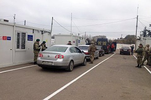 Военные пригрозили закрыть КПВВ "Майорск" в случае новых обстрелов