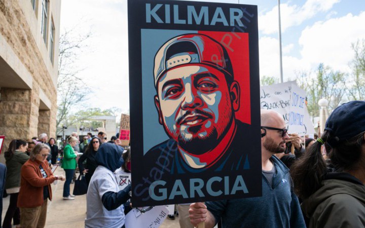 Сальвадорця Гарсію, якого помилково депортували зі США, звільнили з-під варти
