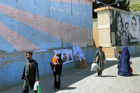 Франція і Великобританія пропонують створити у Кабулі безпечну зону для гуманітарних операцій