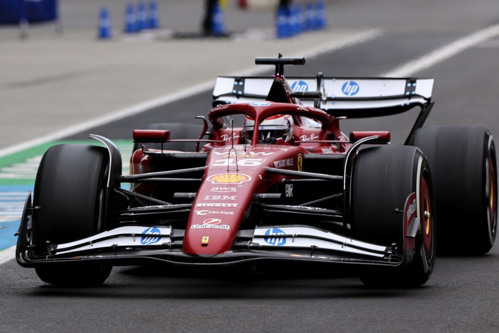 Пілот «Феррарі» Шарль Леклер під час гонки