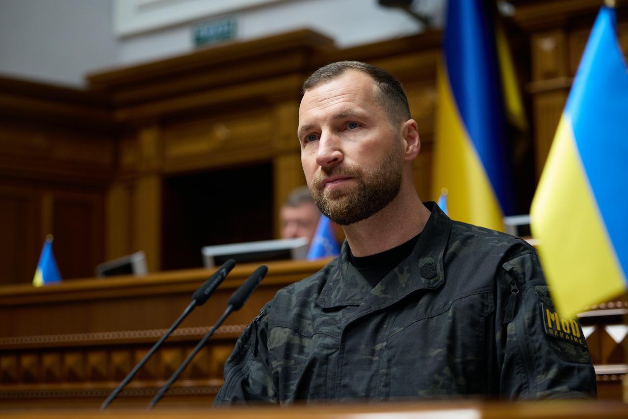 Євгеній Хмара під час виступу