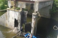 В Житомирской области в старый мост попал и разорвался снаряд