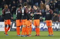 Ведущие голландские клубы, включая "Аякс", ПСВ и АЗ, не хотят продолжать чемпионат