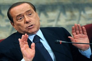 Берлускони не будет выдвигаться на пост премьера в 2013 году