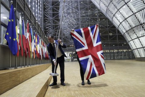 Єврокомісія надіслала Британії офіційний лист щодо порушення зобов'язань про Brexit