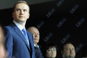 Сын Януковича стал крупнейшим поставщиком "Укрзализныци"