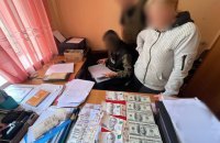 На Чернігівщині викрили "педколектив", який за хабарі ухилявся від мобілізації, - ДПСУ