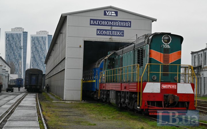 Електропостачання на залізниці відновлено майже в усіх регіонах