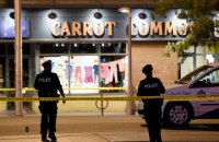 В Торонто мужчина ранил из пистолета 14 человек и застрелился