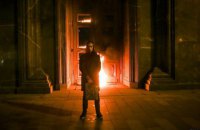 К художнику Павленскому подали иск на $7,2 тыс. по делу о поджоге двери ФСБ