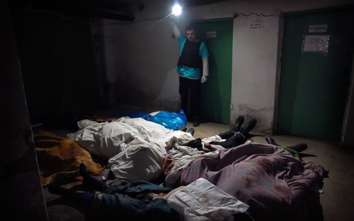 Урятуватися з Маріуполя. “Я була сама серед гори трупів”, - розповідь медсестри, яка працювала в морзі під час облоги