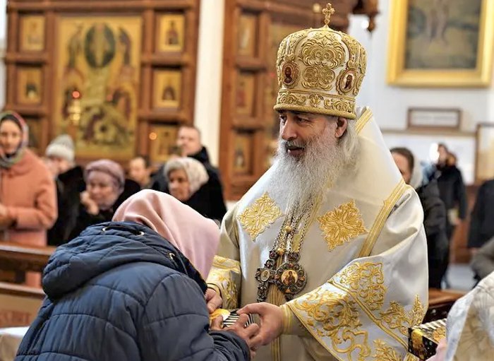  митрополит Свято-Успенської Святогірської лаври Арсеній