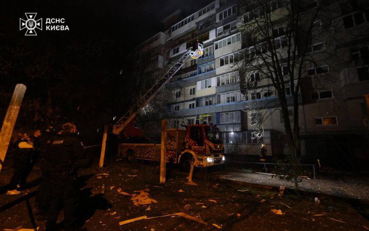 Зеленський: вночі РФ застосувала близько 430 дронів і 18 ракет, була балістика та аеробалістика