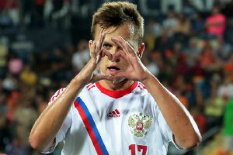 Футболіст збірної Росії відмовився говорити російською