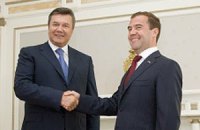 Медведев поздравил Януковича с праздником