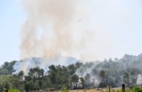 Найбільша лісова пожежа у Франції за останні десятиліття горітиме ще кілька днів