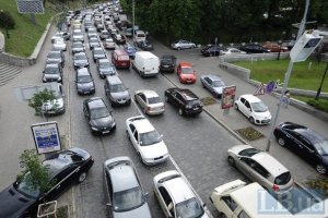 Перереєстрацію автомобілів спрощено