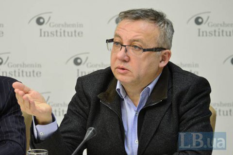 Чиновники занижают стоимость активов "Хрещатика", - экс-замглавы НБУ Савченко