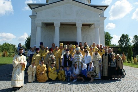Нардеп Матвієнко задекларував церкву
