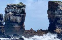 На Галапагосских островах упала Арка Дарвина