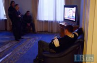 Телевидение остается основным источником новостей для украинцев